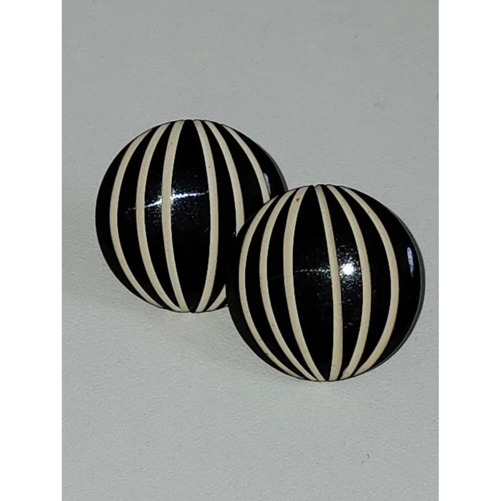 Black and Cream Striped Round Earrings, 1